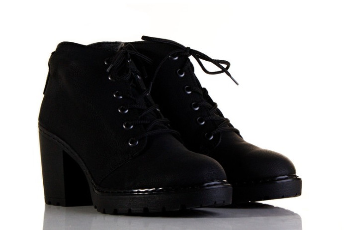 detail M7023 RIEKER