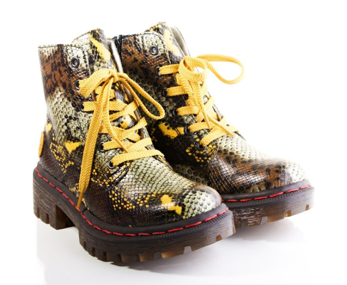 detail Y8746/90 RIEKER
