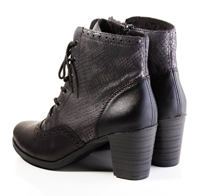 detail Y8930/00 RIEKER