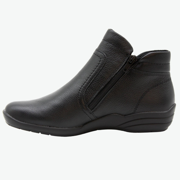 detail R7677-01 Remonte