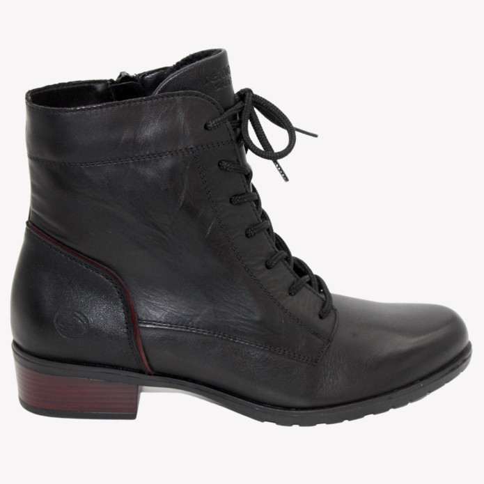 detail D6890-01 Remonte