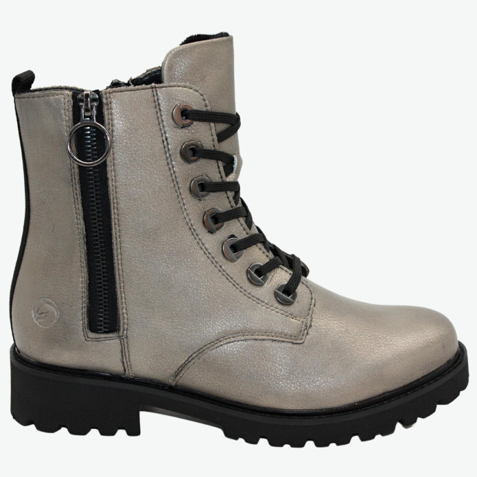 detail D8671-91 Remonte