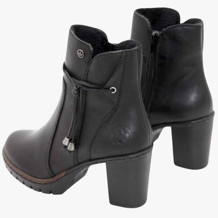 detail Y2567-00 Rieker