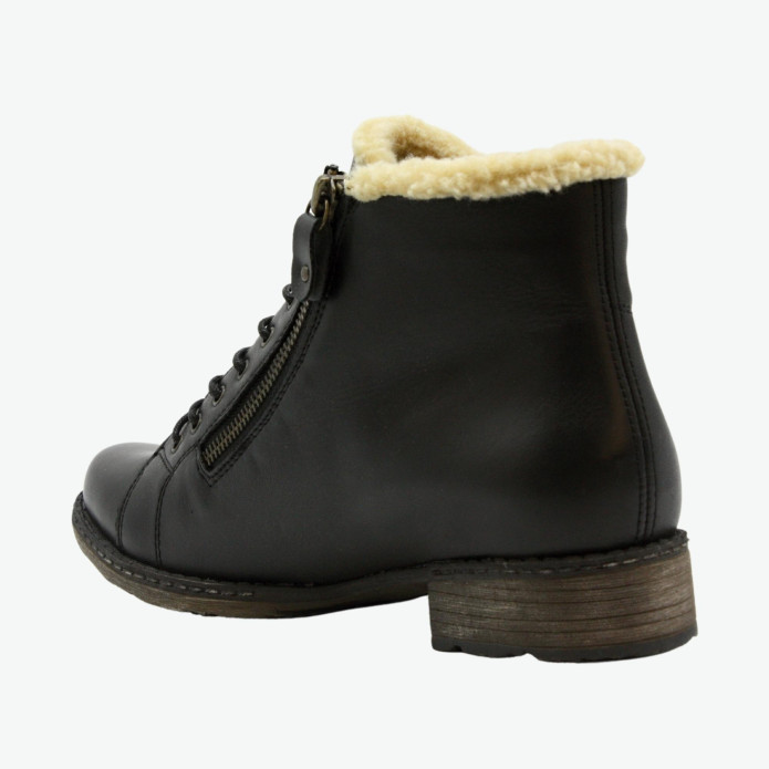 detail D4372-01 Remonte