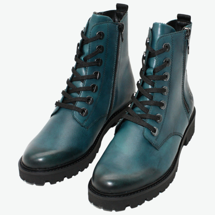 detail D8671-12 Remonte