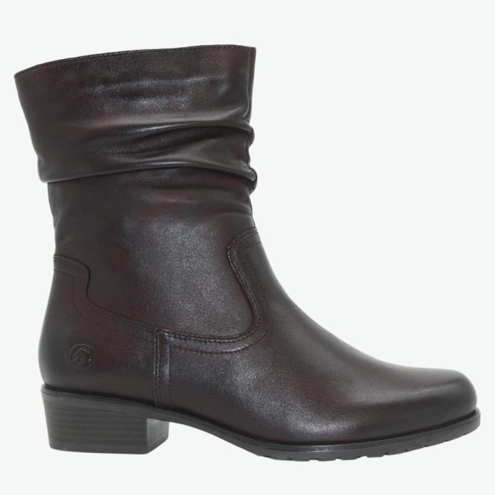 detail D6886-35 Remonte