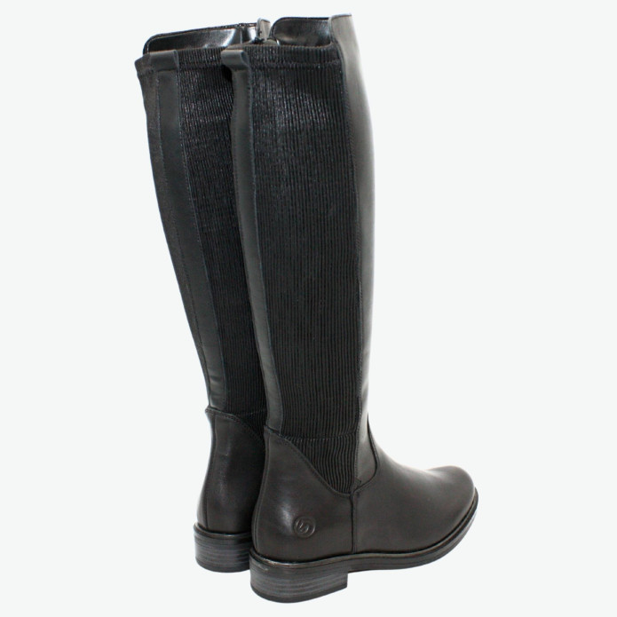 detail D8371-01 Remonte