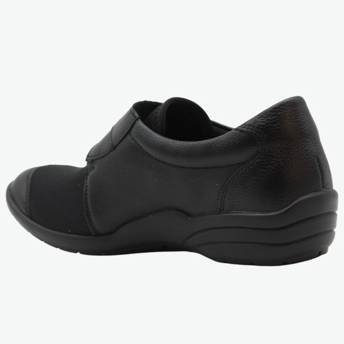 detail R7600-01 Remonte