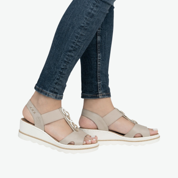 detail 67498-62 Rieker