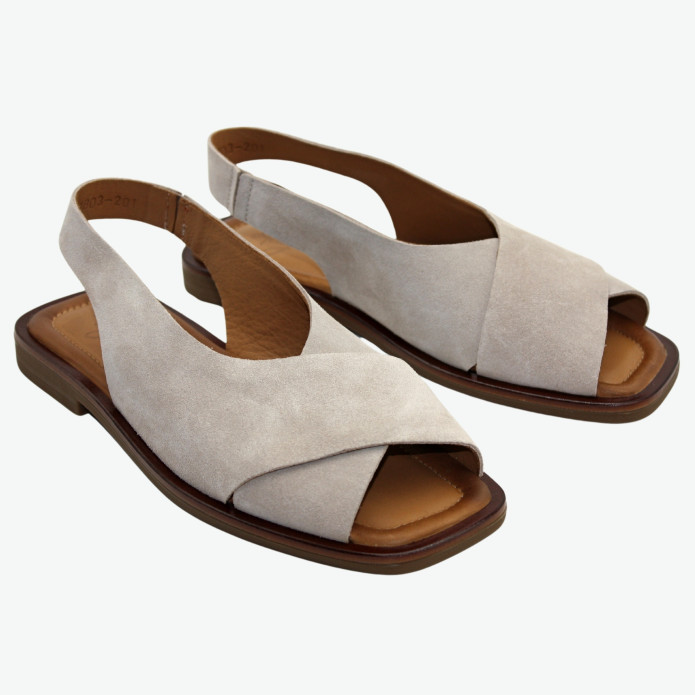 detail 500 1803 Molly Bessa