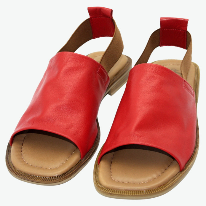 detail 500 1737 Molly Bessa