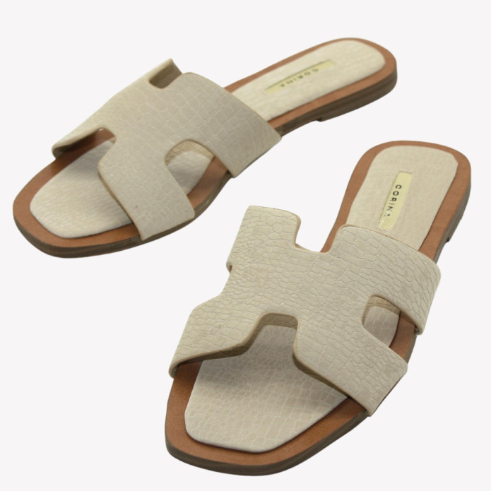 detail M3480 Corina