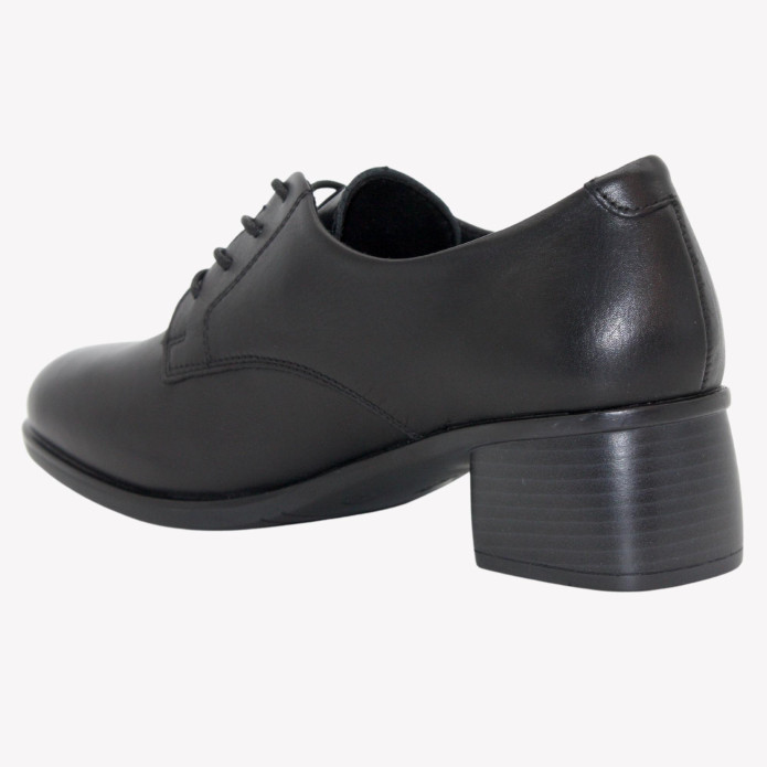 detail R8801-01 Remonte
