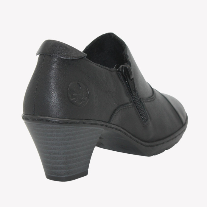 detail 57173-02 Rieker