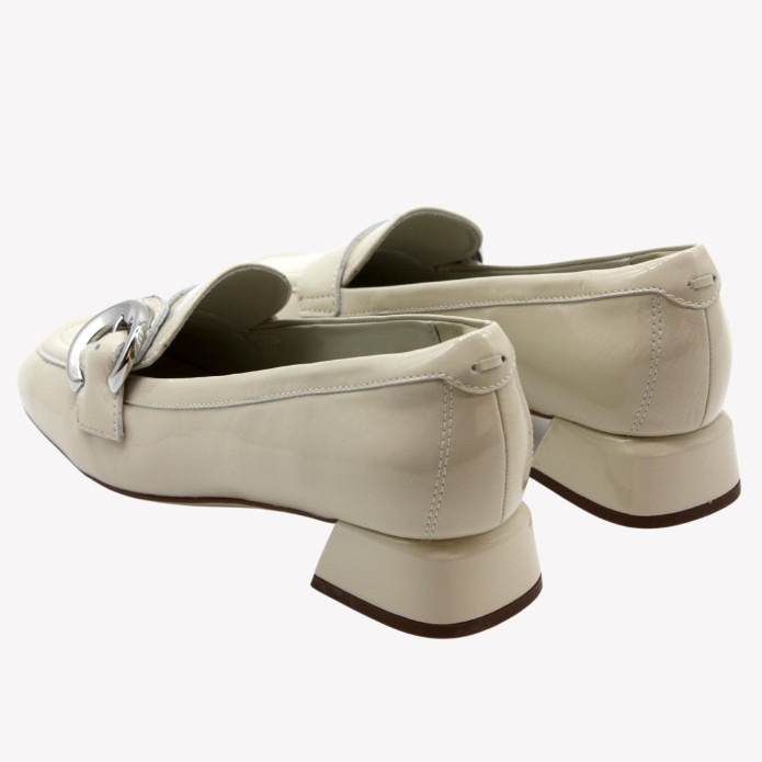 detail Daiss30 Trim Clarks 4