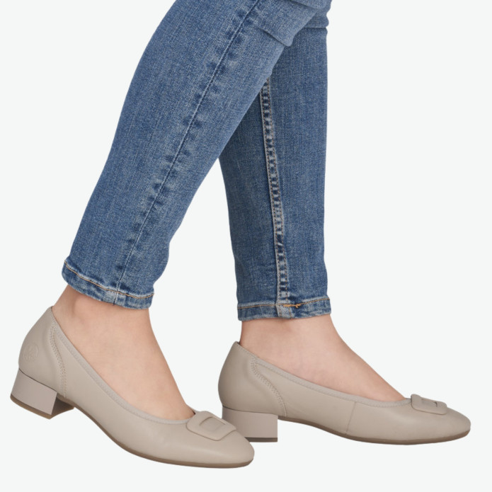 detail 43453-62 Rieker