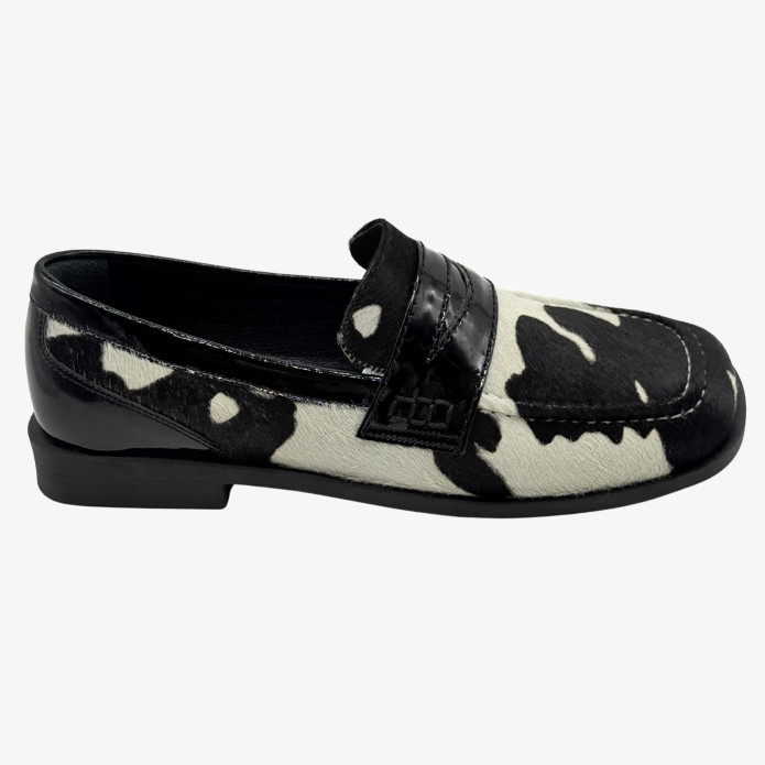 detail 3002 Pony Keku