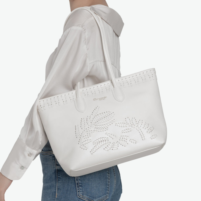 detail Q0775-80 Remonte